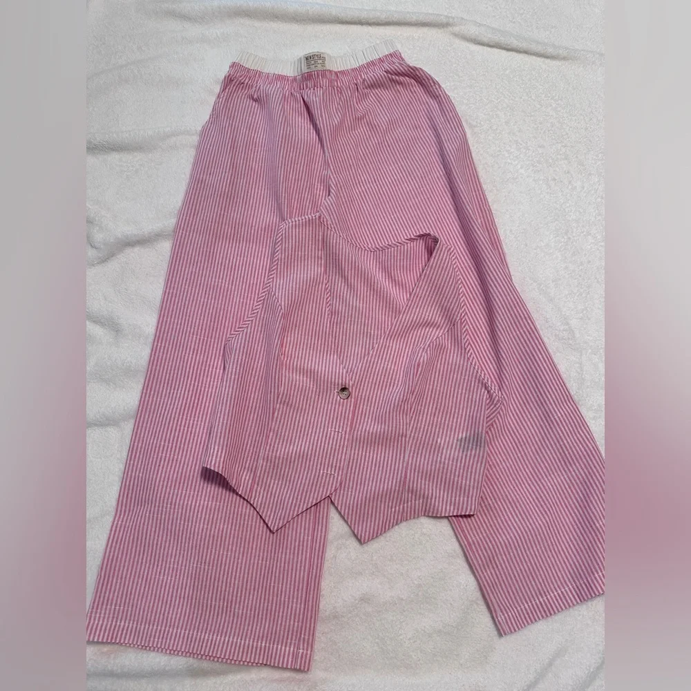 Pink Striped Set - Picture 1 of 3